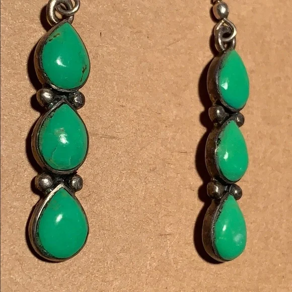 Sterling green turquoise 3 teardrops dangling - Picture 10 of 10